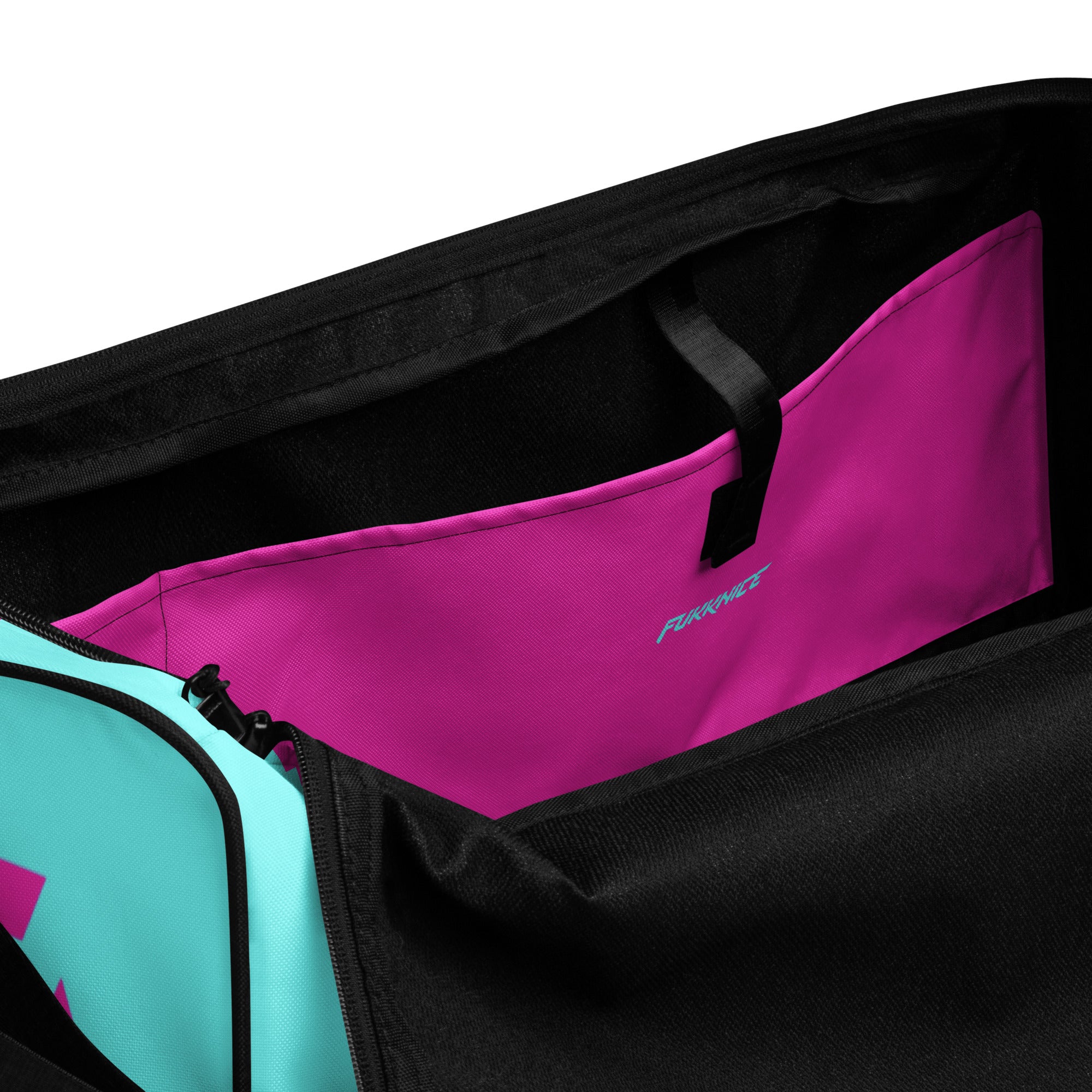Duffelilaukku sisältä | Duffel bag from the inside